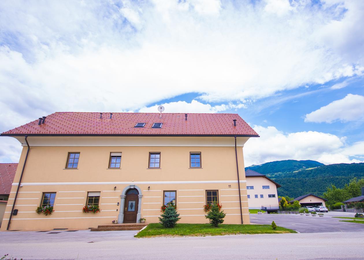 Bed & Breakfast Karun ツェルクニェ・ナ・ゴレニスケム エクステリア 写真